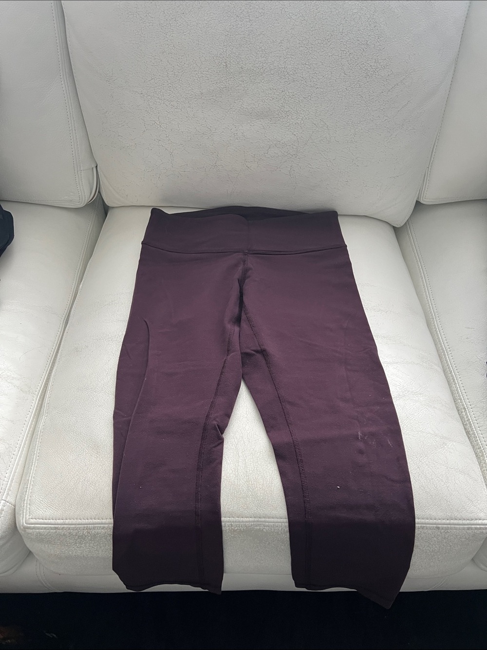 Lululemon capris plum colored workout pants